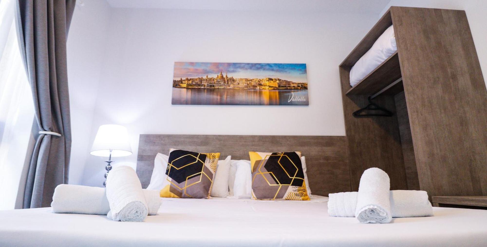 Napoli Suites Studios Aparthotel San Ġiljan Exterior foto