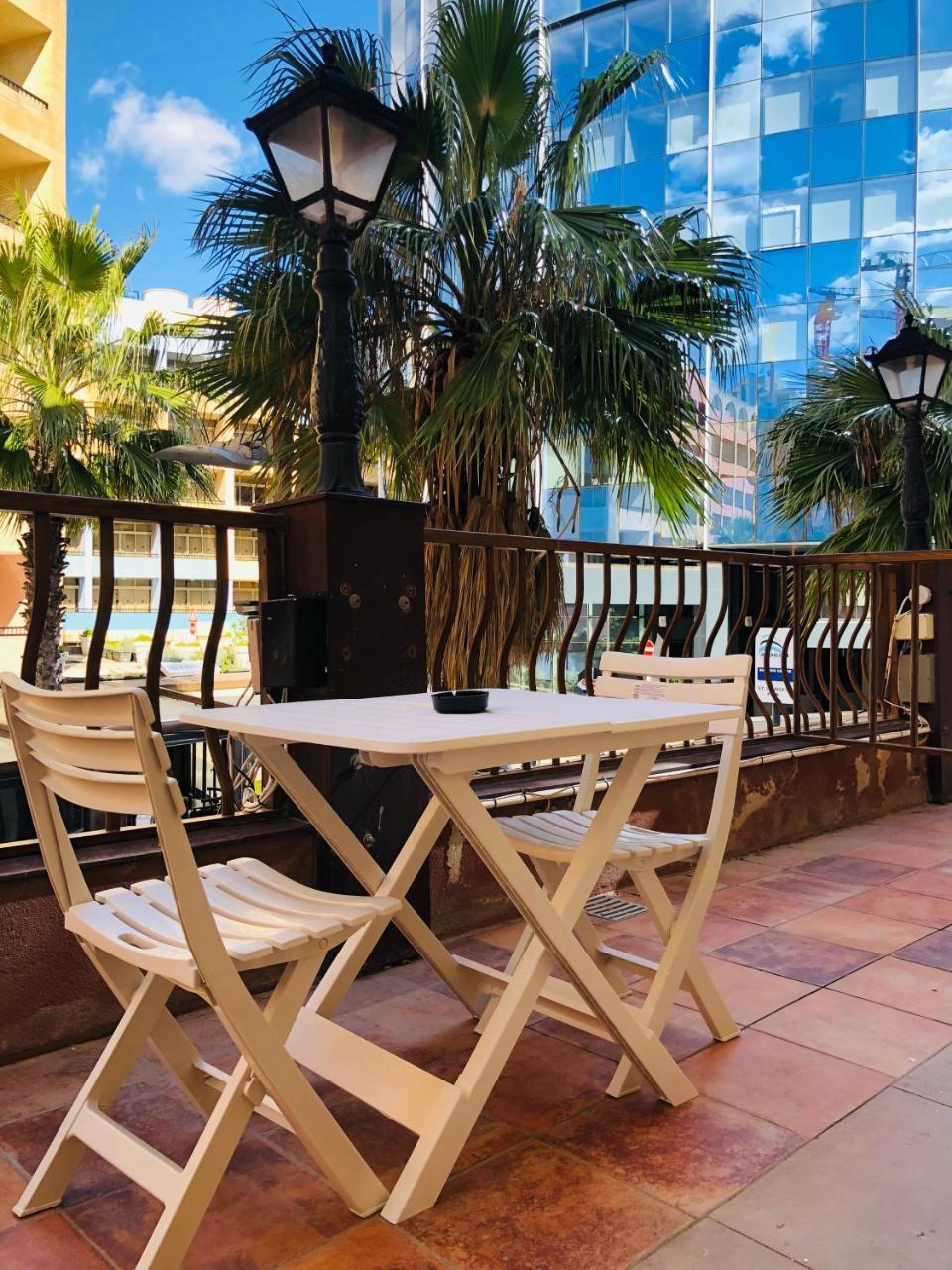 Napoli Suites Studios Aparthotel San Ġiljan Exterior foto